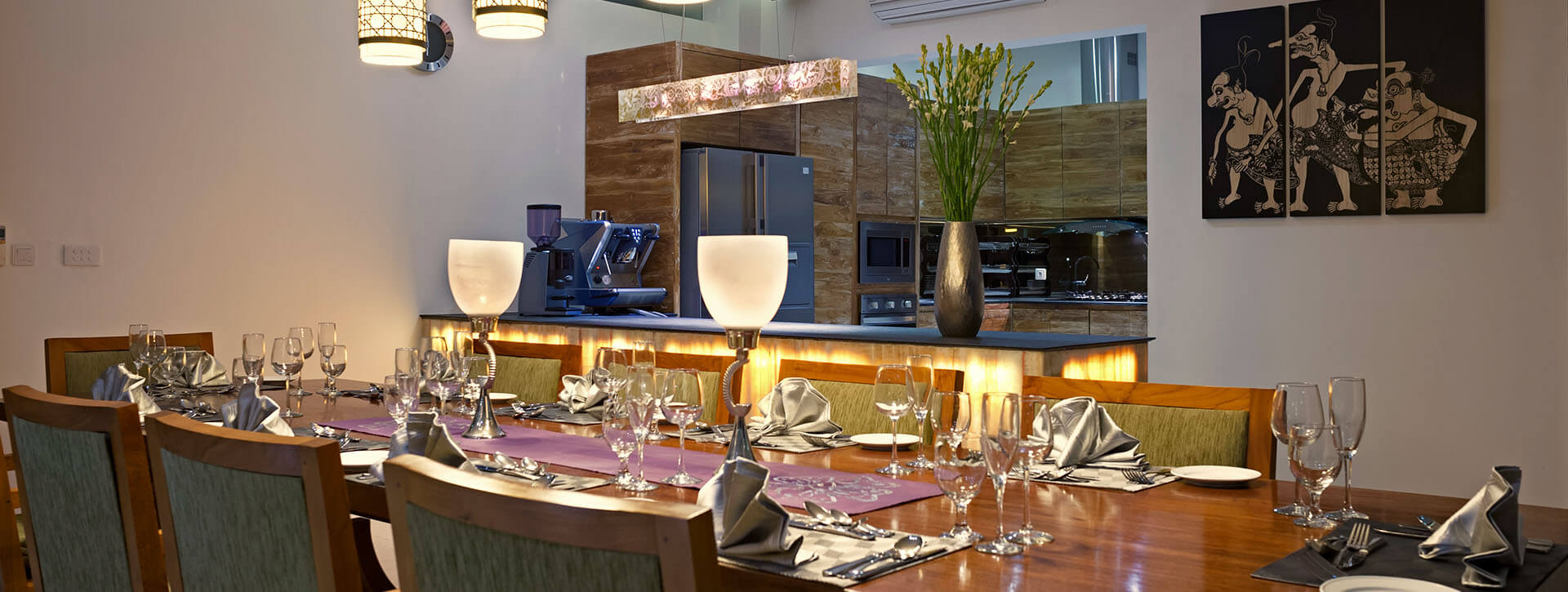 Villa Aiko - Elegant dining